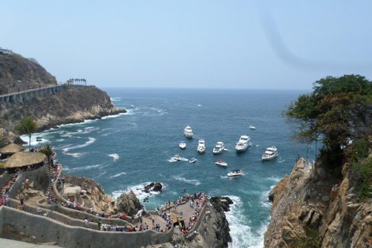 New Year’s Day long weekend in Guerrero