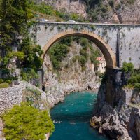 Holiday & Seasonal Tours