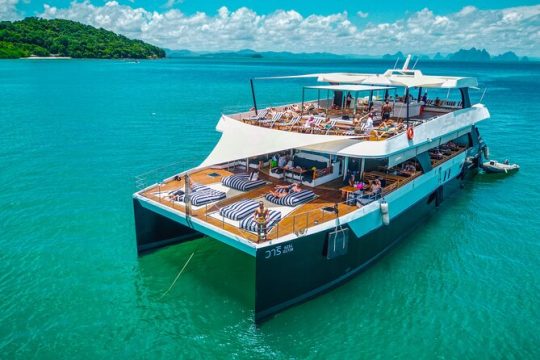 Valentine's Day in Southern Thailand and Andaman Coast