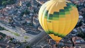 Hot air balloon ride over Segovia Eolo Fly