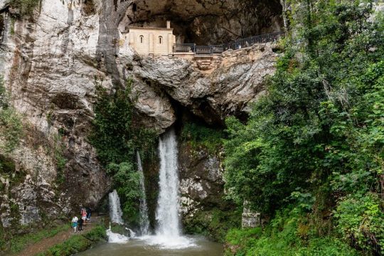 New Year’s Day long weekend in Asturias