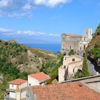 Bus & Minivan Tours