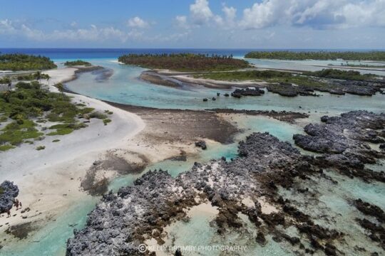 New Year’s Day long weekend in Commune of Rangiroa