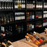 Wine Tasting & Winery Tours
