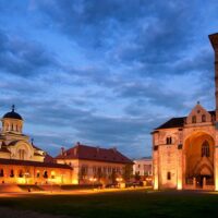 Bus & Minivan Tours
