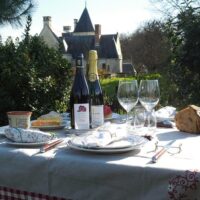 Food, Wine & Nightlife