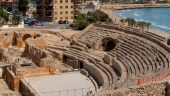 Relaxed stroll around Tarragona