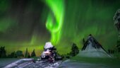 Beautiful Northern Lights and Snowmobile Tour