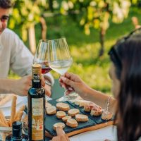 Food, Wine & Nightlife