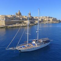 Holiday & Seasonal Tours