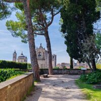 Holiday & Seasonal Tours
