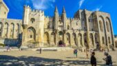 Great guided audio tour of Avignon.
