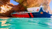 Amazing sites of the dolphins and caves of Algarve.